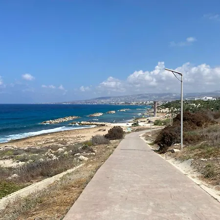 Elite Family With Playground & Play Ship * Klorakas