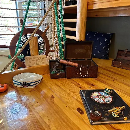 Vila Elite Family With Playground & Play Ship *