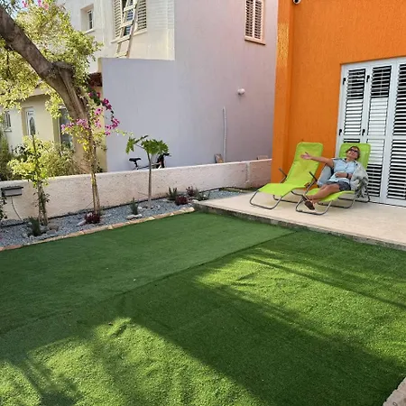 Elite Family With Playground & Play Ship *