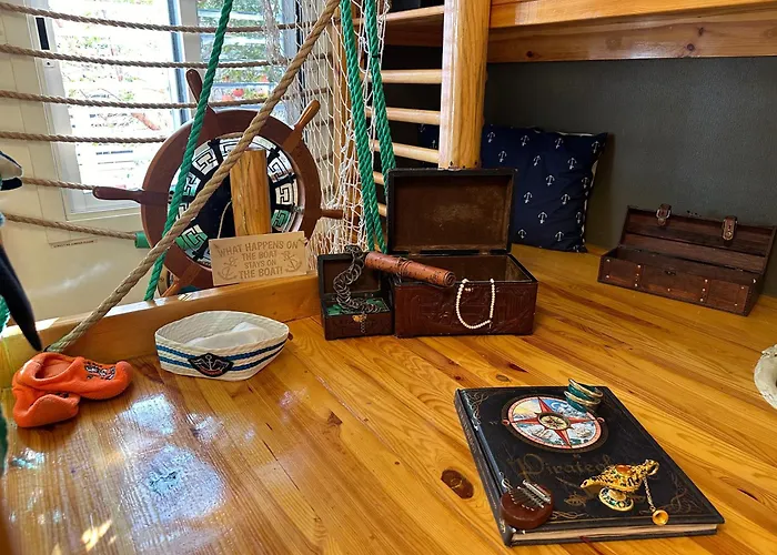 Villa Elite Family With Playground & Play Ship *