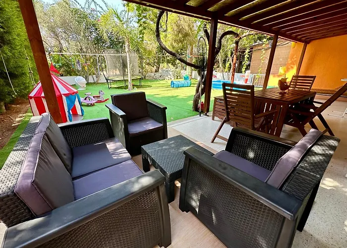 Villa Elite Family With Playground & Play Ship Klorakas